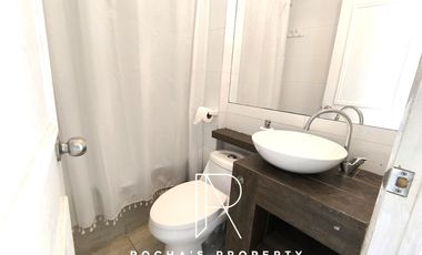 Casa en Arriendo en CASA AMOLADA LAS CONDES 5D+4B+4E+BG