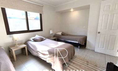 Casa en Arriendo en CASA AMOLADA LAS CONDES 5D+4B+4E+BG