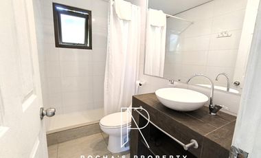 Casa en Arriendo en CASA AMOLADA LAS CONDES 5D+4B+4E+BG