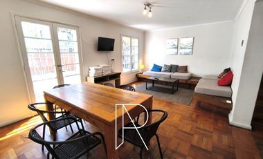 Casa en Arriendo en CASONA AMOLADA EN PROVIDENCIA TODO INCLUIDO 4D+1DS+3B+1E