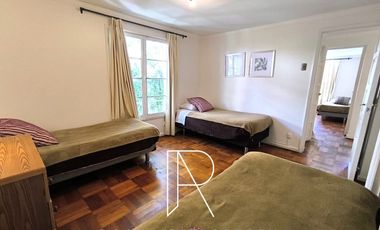 Casa en Arriendo en CASONA AMOLADA EN PROVIDENCIA TODO INCLUIDO 4D+1DS+3B+1E