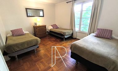 Casa en Arriendo en CASONA AMOLADA EN PROVIDENCIA TODO INCLUIDO 4D+1DS+3B+1E