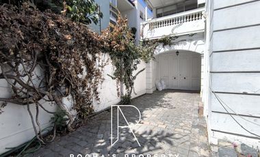 Casa en Arriendo en CASA AMOLADA EN PROVIDENCIA 6D+2DS+3B+1E+BG