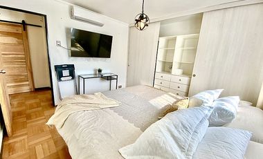 Casa en Arriendo en HERMOSA CASA AMOBLADA 3D+SERVICIO/2.5B/ E