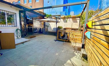 Casa en Arriendo en HERMOSA CASA AMOBLADA 3D+SERVICIO/2.5B/ E