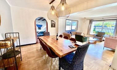 Casa en Arriendo en HERMOSA CASA AMOBLADA 3D+SERVICIO/2.5B/ E