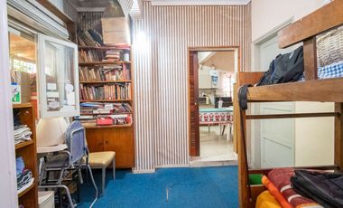 VENTA CASA DE 3 DORM Y PATIO EN CANDIOTI NORTE