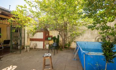 VENTA CASA DE 3 DORM Y PATIO EN CANDIOTI NORTE