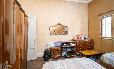 VENTA CASA DE 3 DORM Y PATIO EN CANDIOTI NORTE