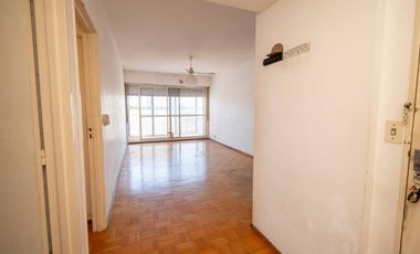 Depto 2 dorm con cochera en el centro