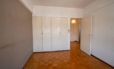 Depto 2 dorm con cochera en el centro