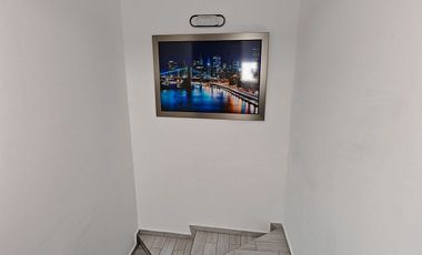 CASA REMODELADA EN MILITAR MARTE - LISTA PARA HABITAR