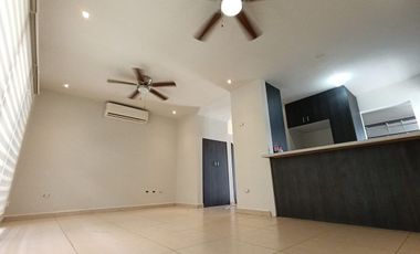 EXCELENTE CASA EN RENTA (CUMBRES ANDARA)