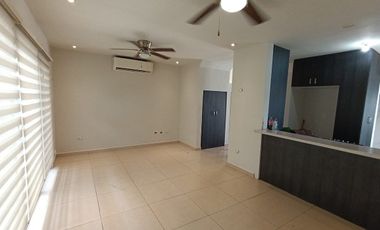 EXCELENTE CASA EN RENTA (CUMBRES ANDARA)