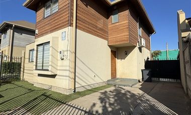Casa en Arriendo en Valles del Country