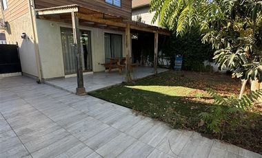 Casa en Arriendo en Valles del Country