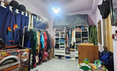 Casa 3 amb en venta en Lanús con cochera y patio