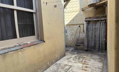 VENTA CASA 3 AMB CON PATIO Y COCHERA AVELLANEDA