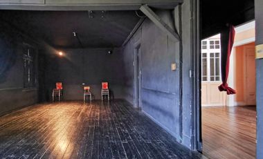 SE ARRIENDA CASA COMERCIAL, IDEAL PARA TALLER WORK CENTER
