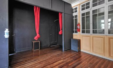 SE ARRIENDA CASA COMERCIAL, IDEAL PARA TALLER WORK CENTER