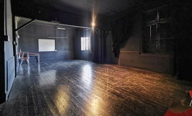SE ARRIENDA CASA COMERCIAL, IDEAL PARA TALLER WORK CENTER