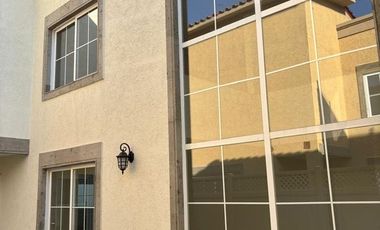 Casa nueva en venta o renta  Portofino Metepec