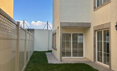 Casa nueva en venta o renta  Portofino Metepec