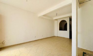 Casa en venta en Fuentes San Jose con Terraza Panoramica y Bodega, 2 recamaras y 2.5 baños