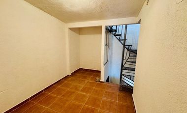 Casa en venta en Fuentes San Jose con Terraza Panoramica y Bodega, 2 recamaras y 2.5 baños