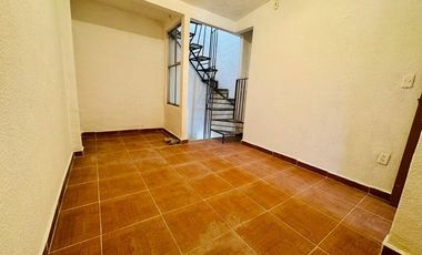 Casa en venta en Fuentes San Jose con Terraza Panoramica y Bodega, 2 recamaras y 2.5 baños