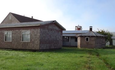 OPORTUNIDAD , EX ESCUELA EN VENTA EN  LACOMUNA DE FRESIA