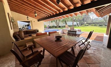 Exclusiva Residencia en Avándaro: Naturaleza, Lujo y Ubicación Estratégica