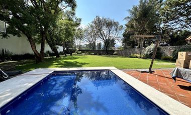 Exclusiva Residencia en Avándaro: Naturaleza, Lujo y Ubicación Estratégica