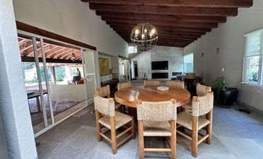 Exclusiva Residencia en Avándaro: Naturaleza, Lujo y Ubicación Estratégica