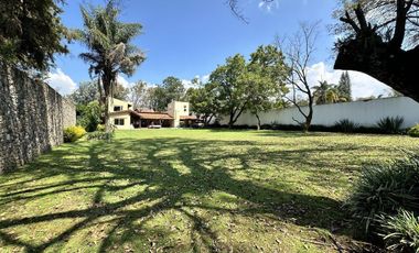 Exclusiva Residencia en Avándaro: Naturaleza, Lujo y Ubicación Estratégica