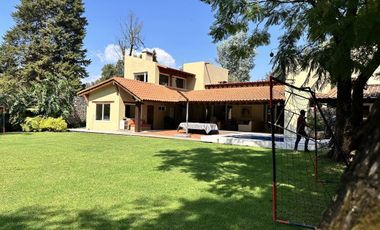 Exclusiva Residencia en Avándaro: Naturaleza, Lujo y Ubicación Estratégica