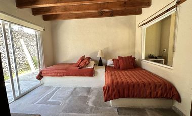 Exclusiva Residencia en Avándaro: Naturaleza, Lujo y Ubicación Estratégica