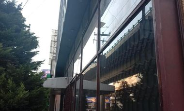 Edificio en Venta Blvd. Manuel Ávila Camacho enfrente a Toreo