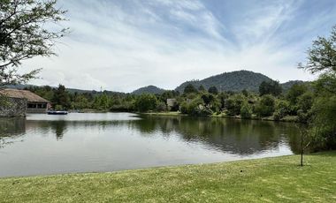 Casa en el Campo en Fraccionamiento con Amenidades de Lujo Valle de Bravo