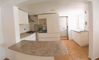 Casa en Arriendo en Simon Bolivar 6812