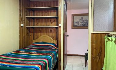 EXCELENTE CASA PARA 3 ESTUDIANTES  AMPLIO TERRENO COMPARTIDO