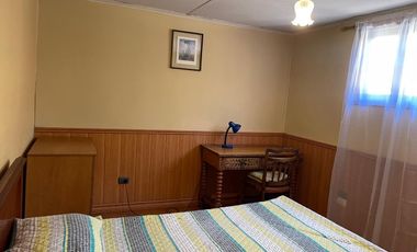 EXCELENTE CASA PARA 3 ESTUDIANTES  AMPLIO TERRENO COMPARTIDO