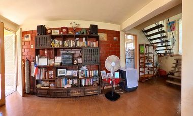 Casa en venta c/ estacionamiento en Plaza Vespucio