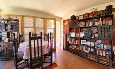 Casa en venta c/ estacionamiento en Plaza Vespucio