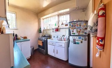 Casa en venta c/ estacionamiento en Plaza Vespucio