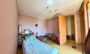 Casa en venta c/ estacionamiento en Plaza Vespucio