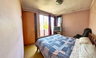 Casa en venta c/ estacionamiento en Plaza Vespucio