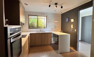 Casa en venta c/ estacionamiento en Chiguayante Sur