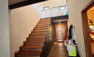 Casa en venta c/ estacionamiento en San Pedro de la Paz