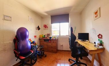 Casa en venta c/ estacionamiento en La Granja Sur